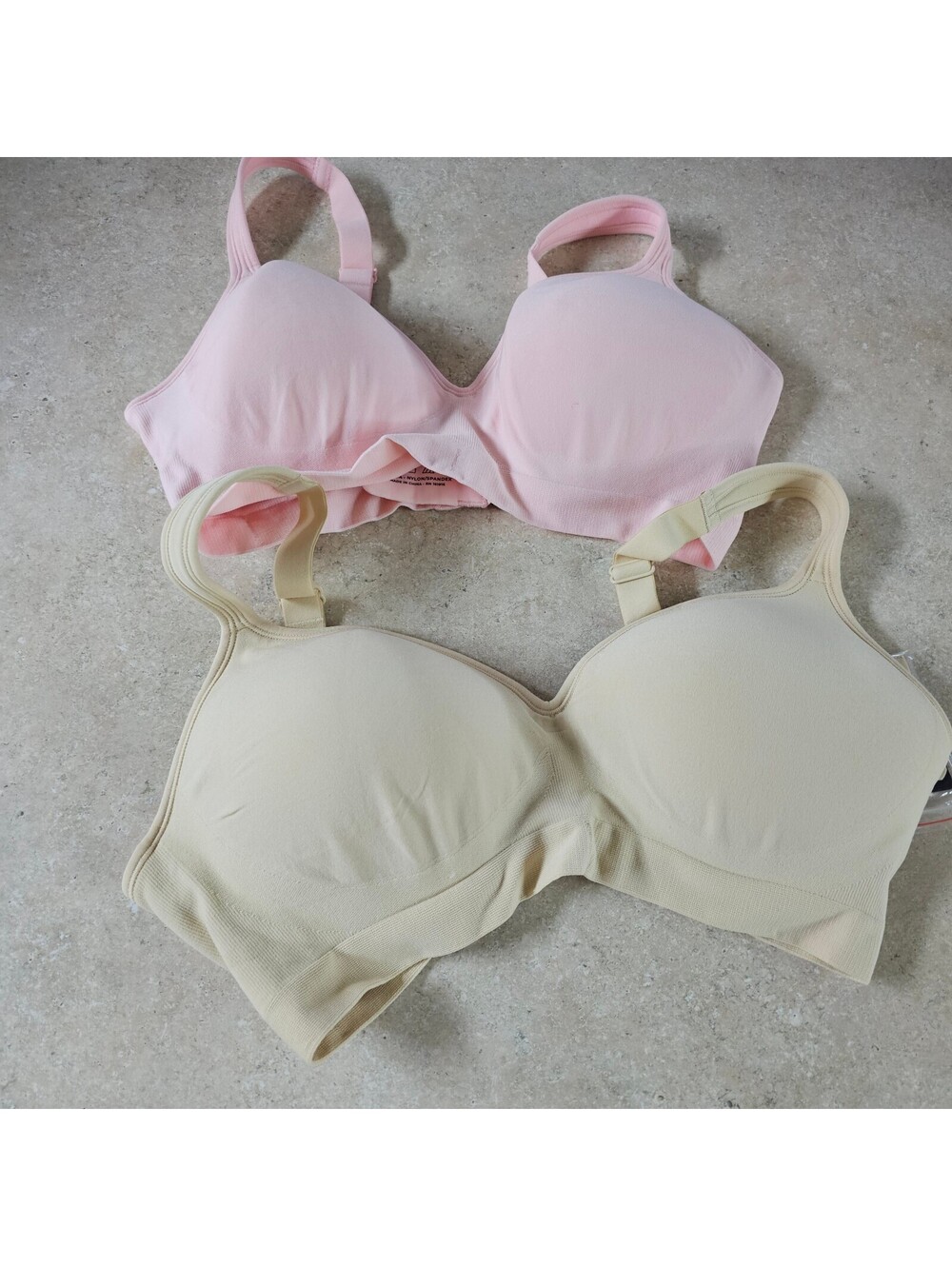 Underoutfit Seamless Nylon Spandex Bra Set Size L - Pink and Beige